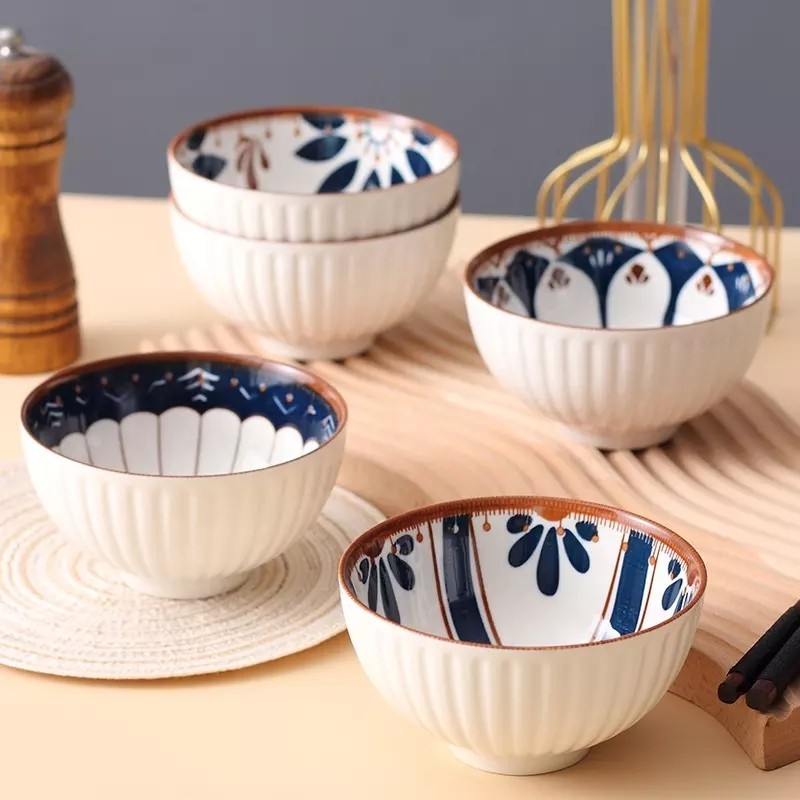 Ceramic bowl with exquisite design