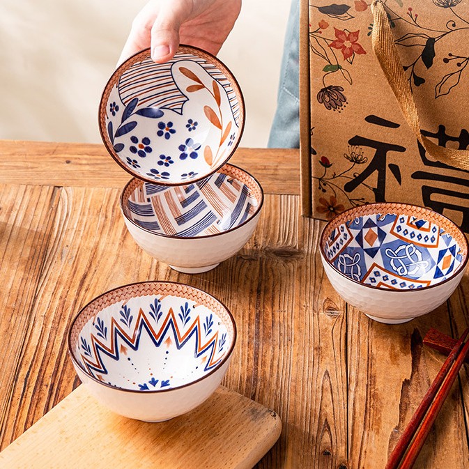 Ceramic bowl with exquisite design